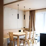 Διαμέρισμα Lebe'oetz - Ferienapartmenthaus Im Zentrum Von
