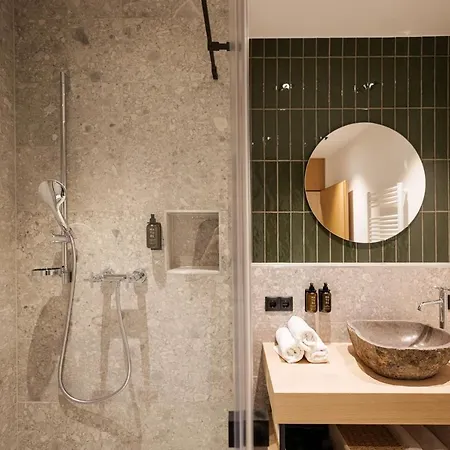 Lebe'oetz - Ferienapartmenthaus Im Zentrum Von דירה