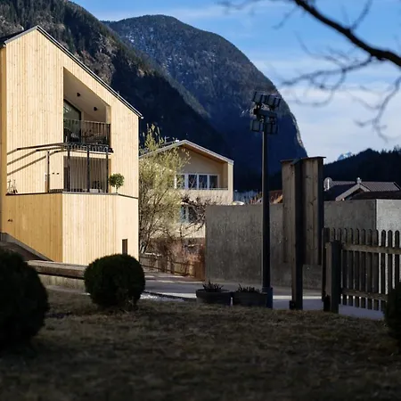 דירה Lebe'oetz - Ferienapartmenthaus Im Zentrum Von אוץ