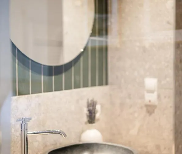 Lebe'oetz - Ferienapartmenthaus Im Zentrum Von Oetz