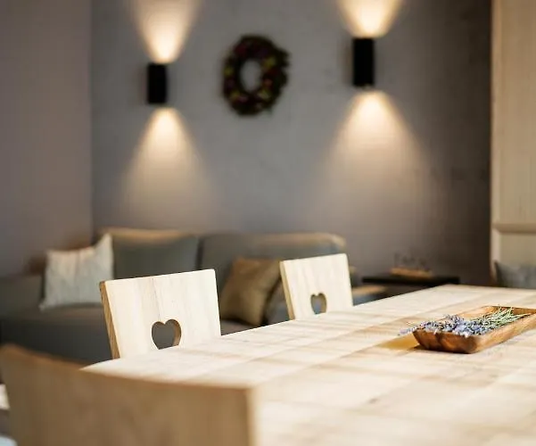 Apartman Lebe'oetz - Ferienapartmenthaus Im Zentrum Von Oetz