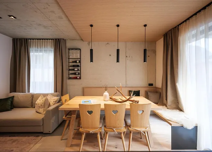 Lebe'oetz - Ferienapartmenthaus Im Zentrum Von Oetz