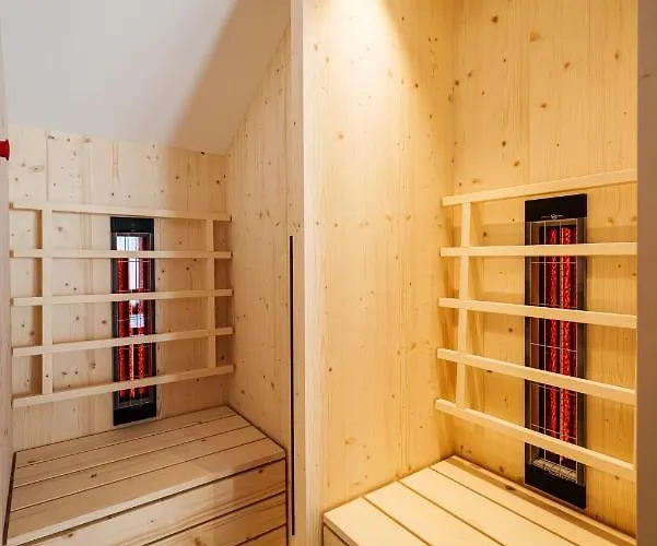 Lebe'oetz - Ferienapartmenthaus Im Zentrum Von Apartman