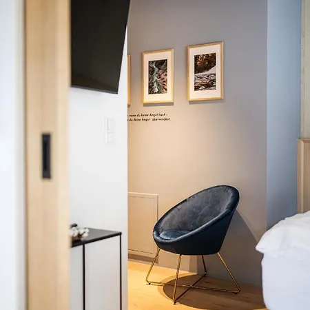 Lebe'oetz - Ferienapartmenthaus Im Zentrum Von Appartamento