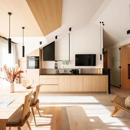 Lebe'oetz - Ferienapartmenthaus Im Zentrum Von Oetz