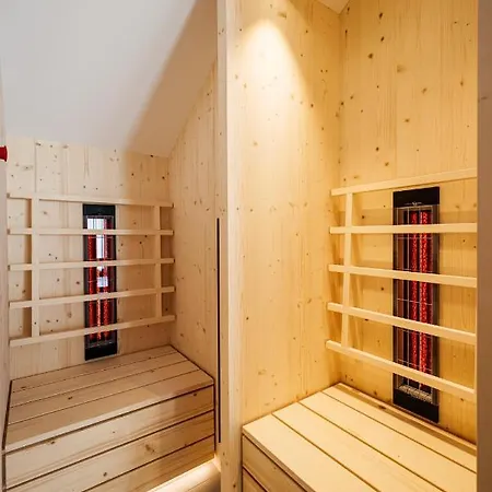 Lebe'oetz - Ferienapartmenthaus Im Zentrum Von Apartman