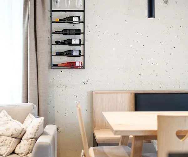 Lebe'oetz - Ferienapartmenthaus Im Zentrum Von Апартаменты