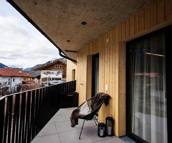 Lebe'oetz - Ferienapartmenthaus Im Zentrum Von Апартаменты Эц