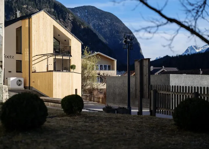Апартаменты Lebe'oetz - Ferienapartmenthaus Im Zentrum Von Эц