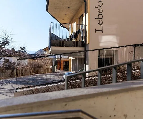 Апартаменты Lebe'oetz - Ferienapartmenthaus Im Zentrum Von Эц
